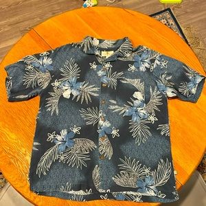 Island Shores washable 100% silk short sleeve button up shirt. Hawaiian. Mens XL